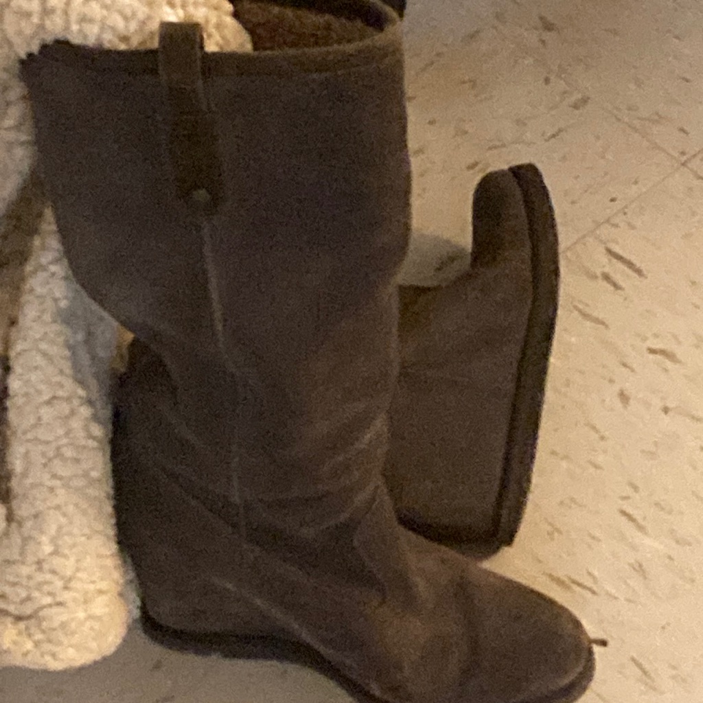 Ugg